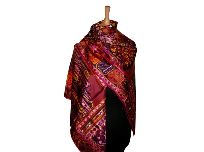 Hermès PERSONAS DE TAPIS Multicolor 