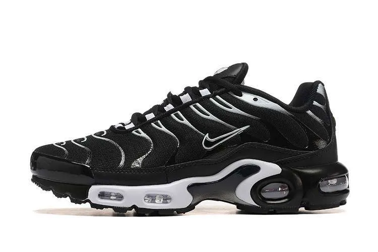 Nike Air Max TN Negro y Blanco