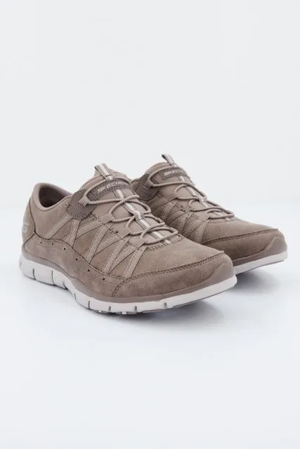 SKECHERS FINE TASTE