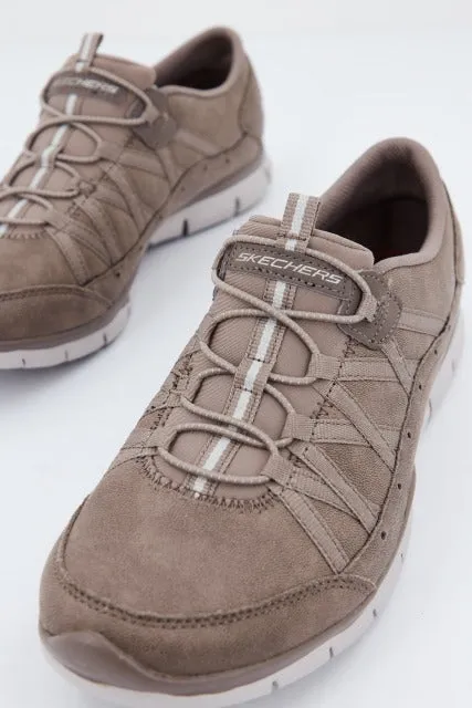 SKECHERS FINE TASTE